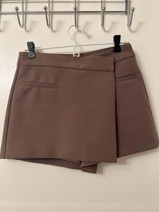 Zara Pants - Zara Taupe Tailored Skort – Size Medium